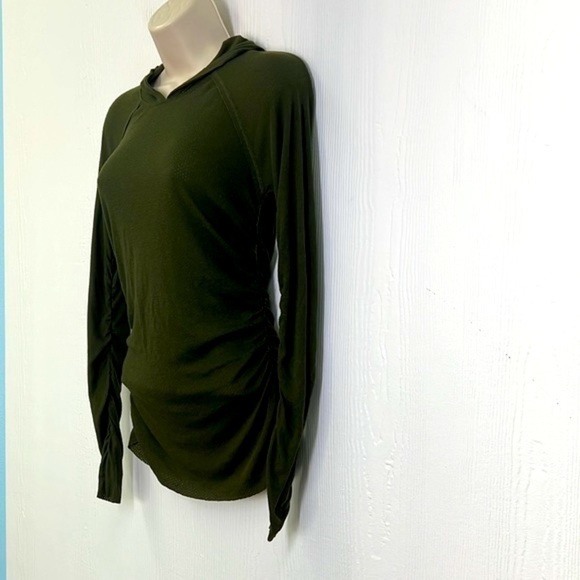 Free People - FP Movement Apollo Urban Army Green Perforated Hoodie Size Small - Picture 6 of 13